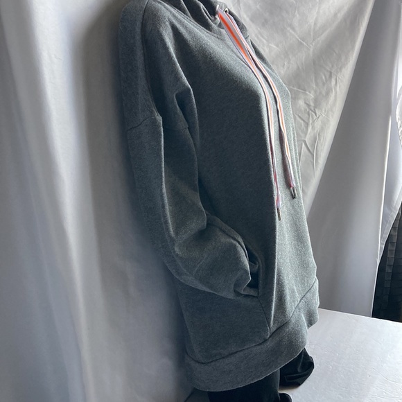 Xersion Gray Pull-Over Drawstring Hoodie Size Small - Picture 3 of 8